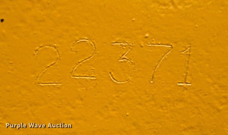 image for item DS2489 1979 Hyster  equipment trailer