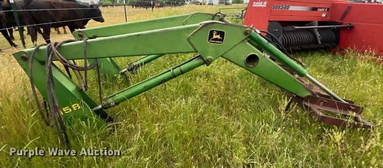 image for item DS2962 John Deere 158 loader