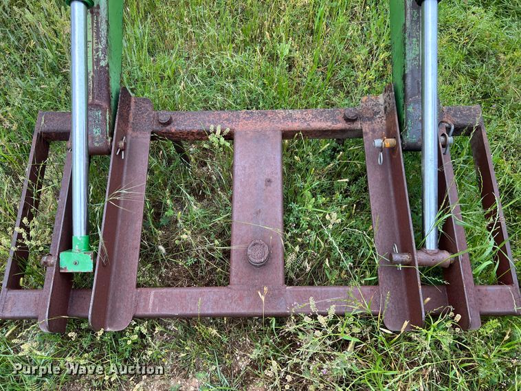 image for item DS2962 John Deere 158 loader