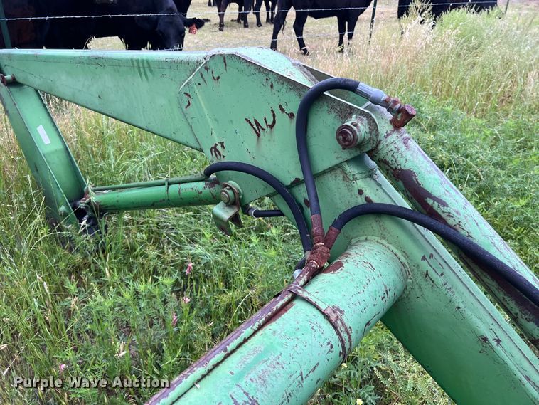 image for item DS2962 John Deere 158 loader