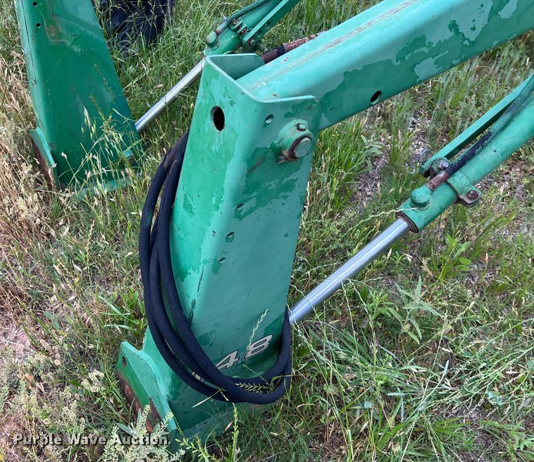 image for item DS2964 John Deere 148 loader