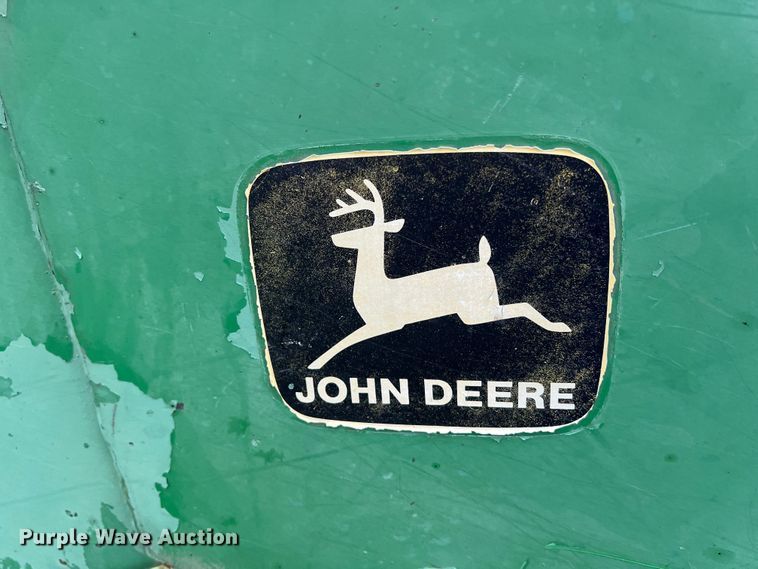 image for item DS2964 John Deere 148 loader