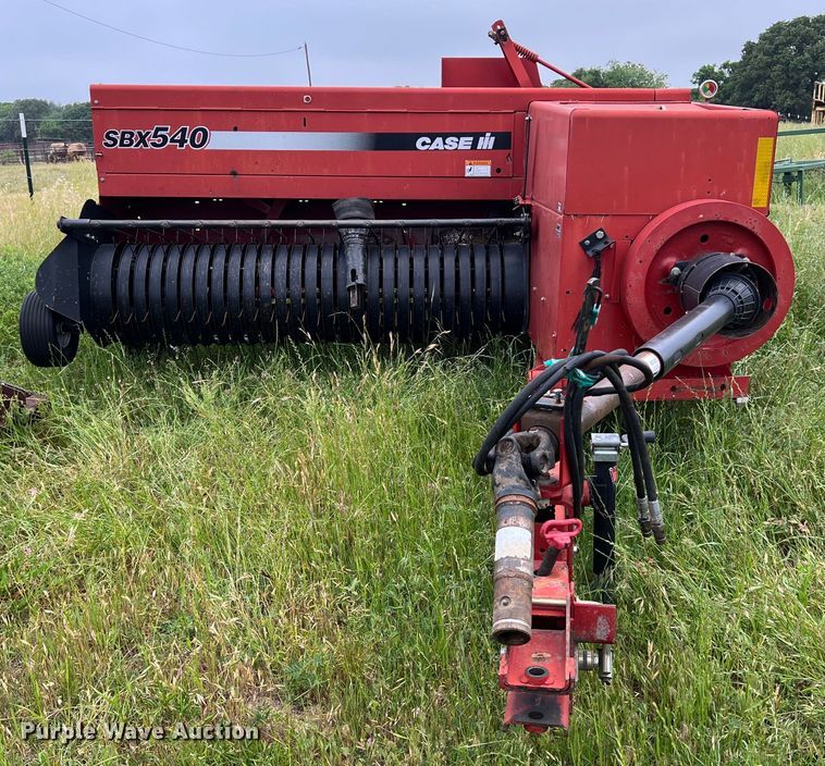 image for item DS2965 Case IH SBX540 small square baler