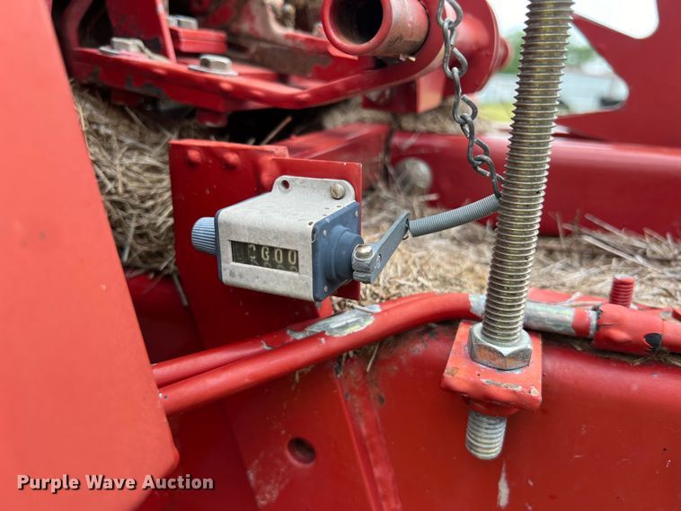 image for item DS2965 Case IH SBX540 small square baler
