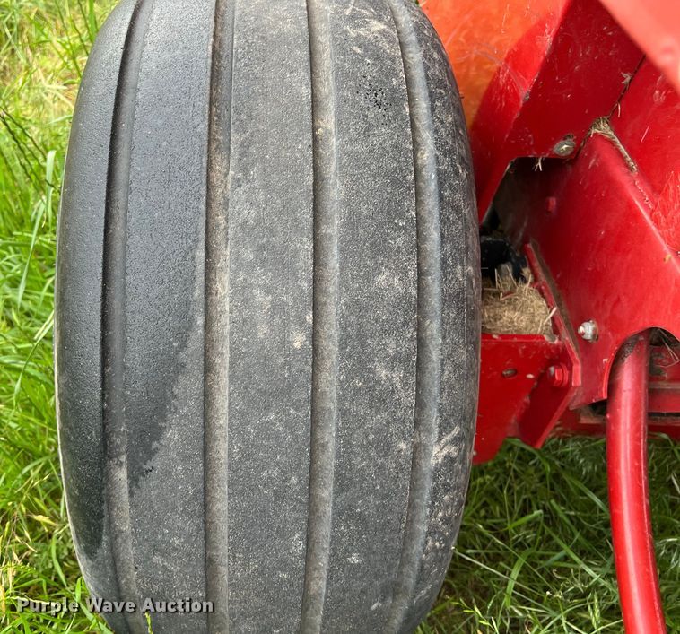 image for item DS2965 Case IH SBX540 small square baler