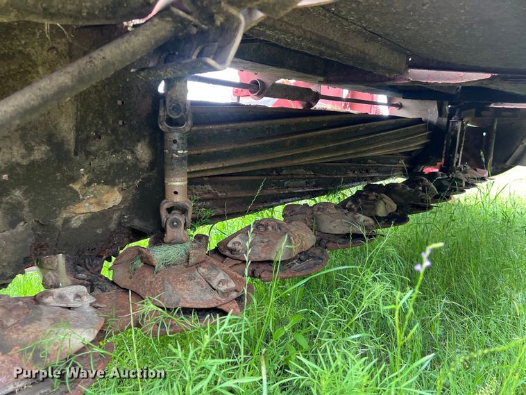 image for item DS2966 Case IH DCX131 swather / windrower