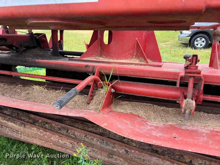 image for item DS2966 Case IH DCX131 swather / windrower