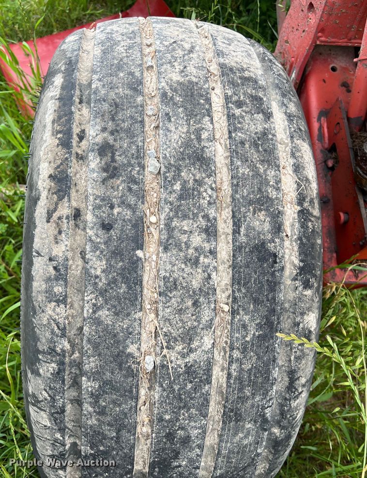 image for item DS2966 Case IH DCX131 swather / windrower