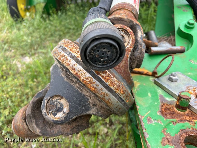 image for item DS2967 John Deere 467 round baler