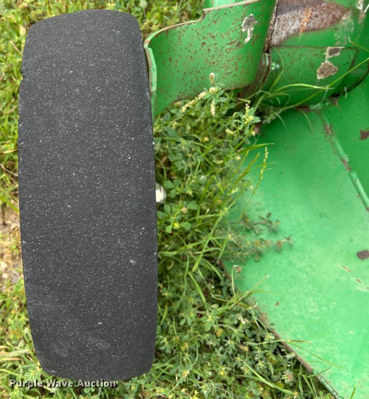 image for item DS2967 John Deere 467 round baler