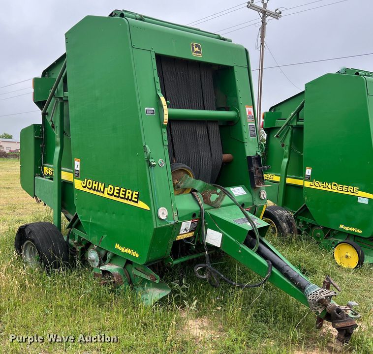 image for item DS2968 John Deere 467 round baler