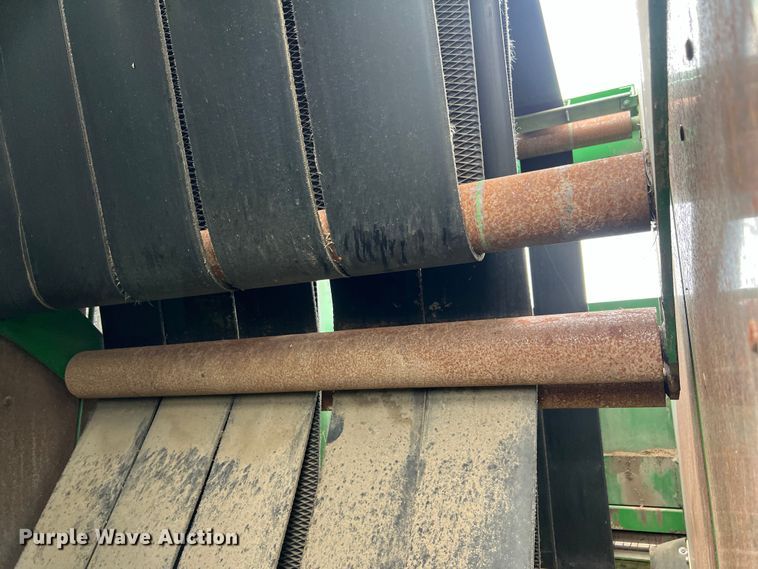 image for item DS2968 John Deere 467 round baler