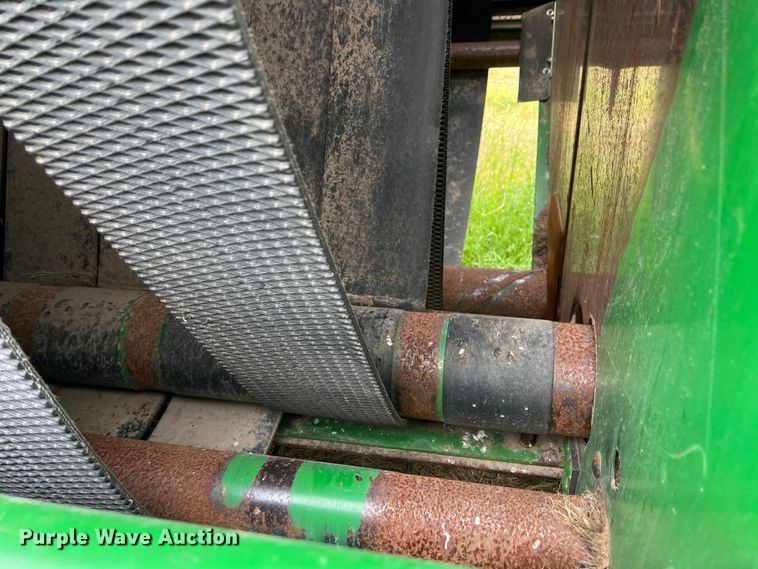 image for item DS2968 John Deere 467 round baler