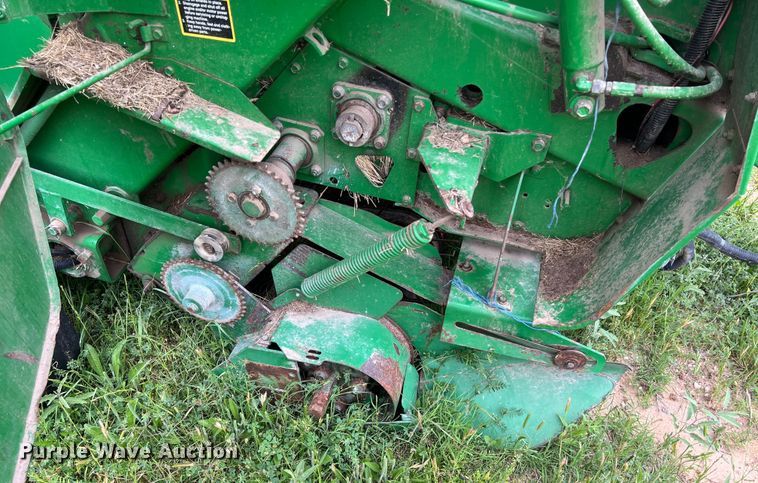 image for item DS2968 John Deere 467 round baler