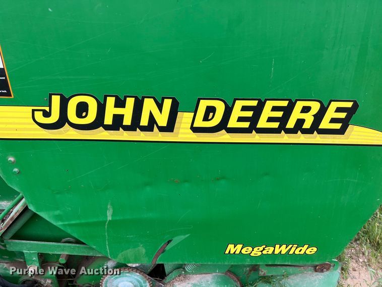 image for item DS2968 John Deere 467 round baler