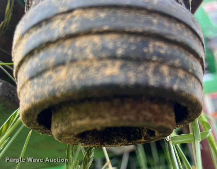 image for item DS2968 John Deere 467 round baler