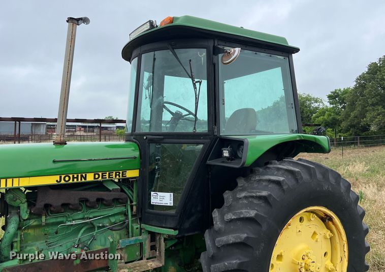 image for item DS2969 1983 John Deere 2950 tractor