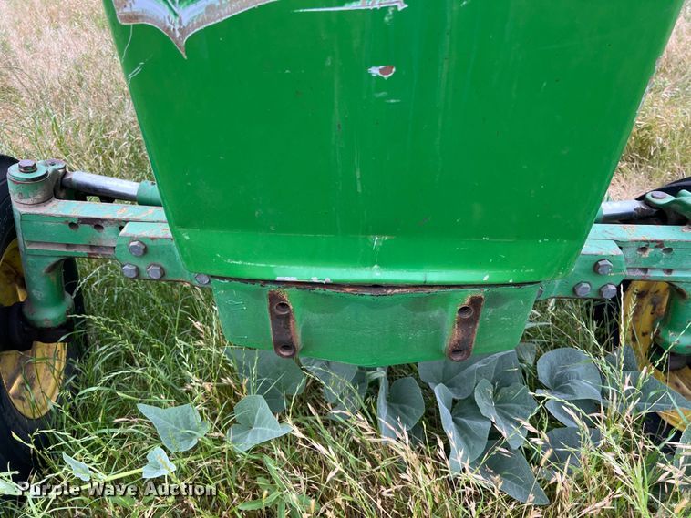 image for item DS2969 1983 John Deere 2950 tractor