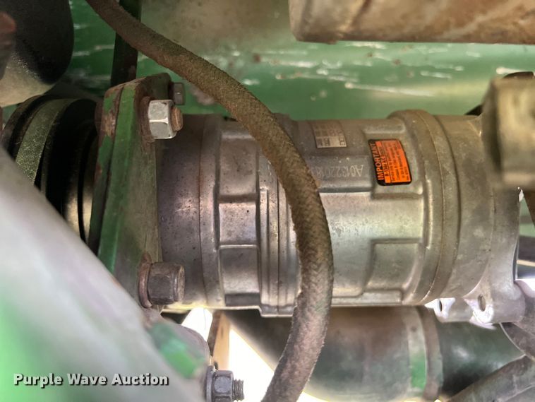 image for item DS2969 1983 John Deere 2950 tractor