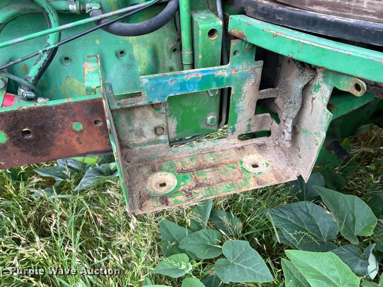 image for item DS2969 1983 John Deere 2950 tractor
