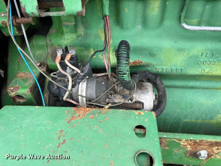 image for item DS2969 1983 John Deere 2950 tractor