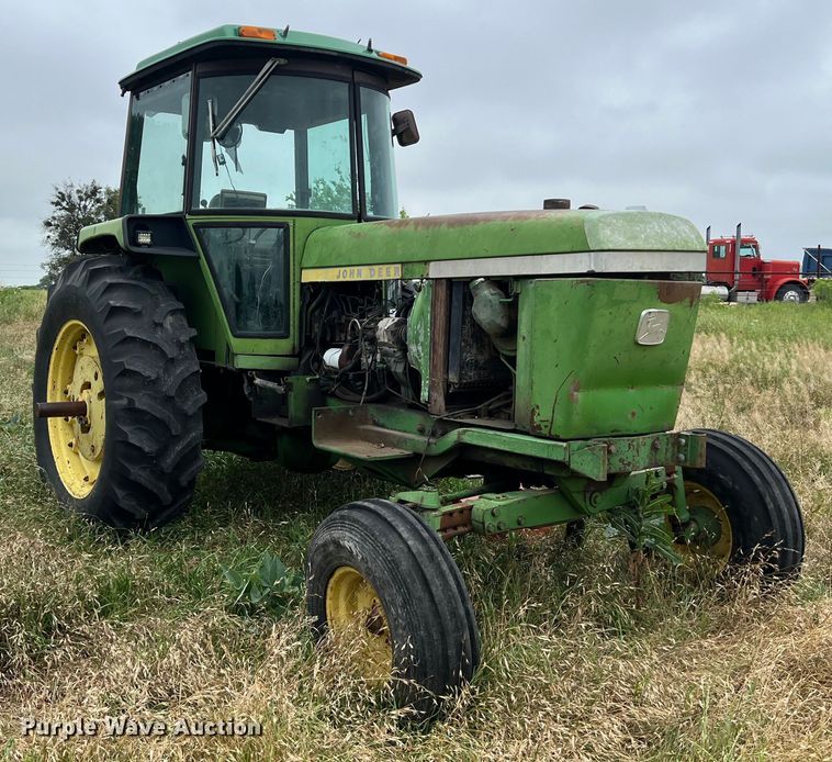 image for item DS2970 John Deere 4430 tractor