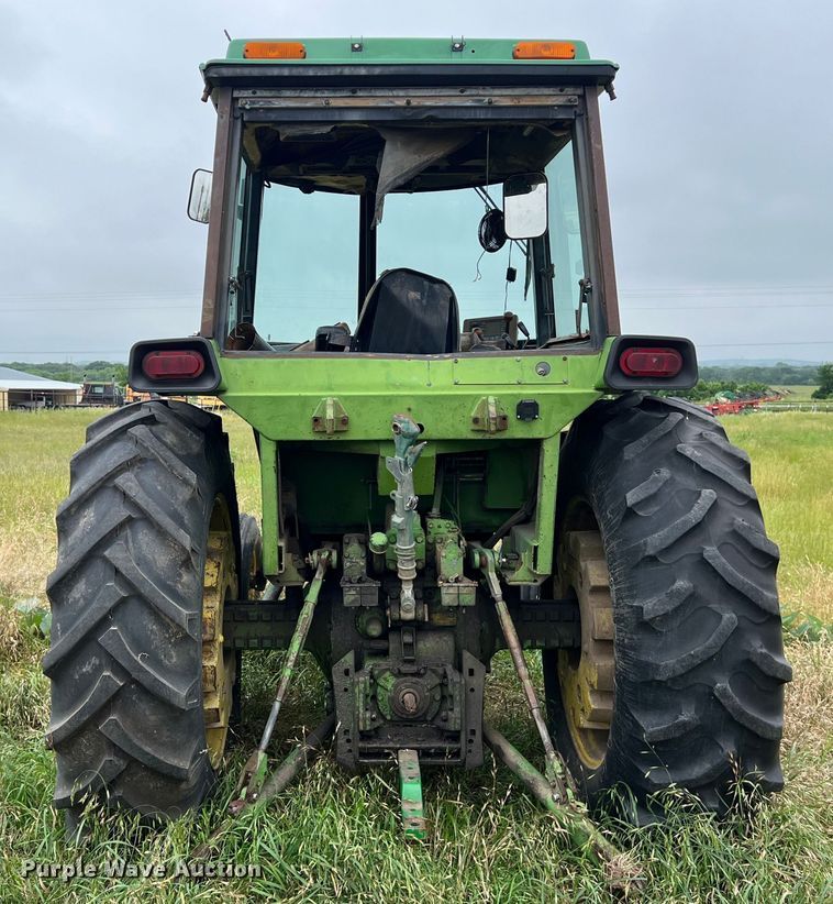 image for item DS2970 John Deere 4430 tractor