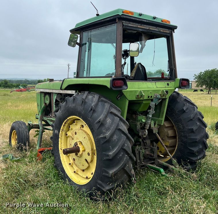 image for item DS2970 John Deere 4430 tractor