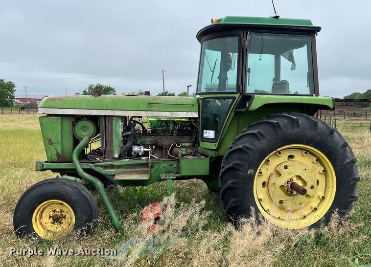 image for item DS2970 John Deere 4430 tractor
