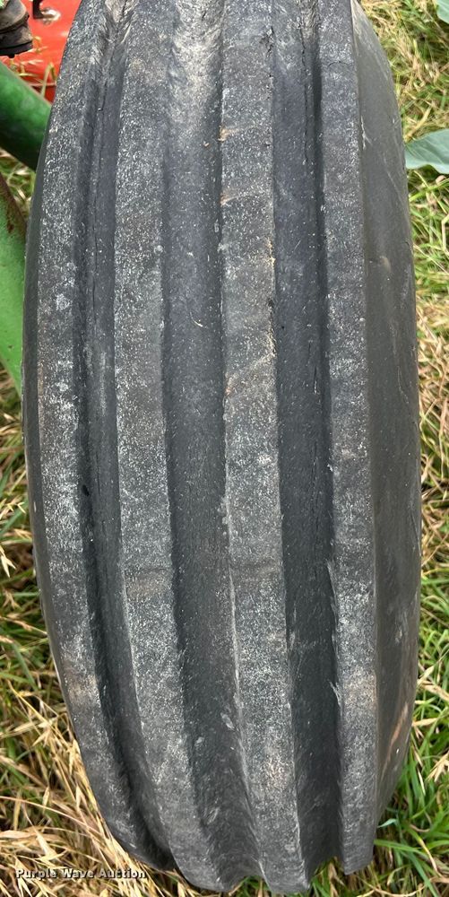 image for item DS2970 John Deere 4430 tractor