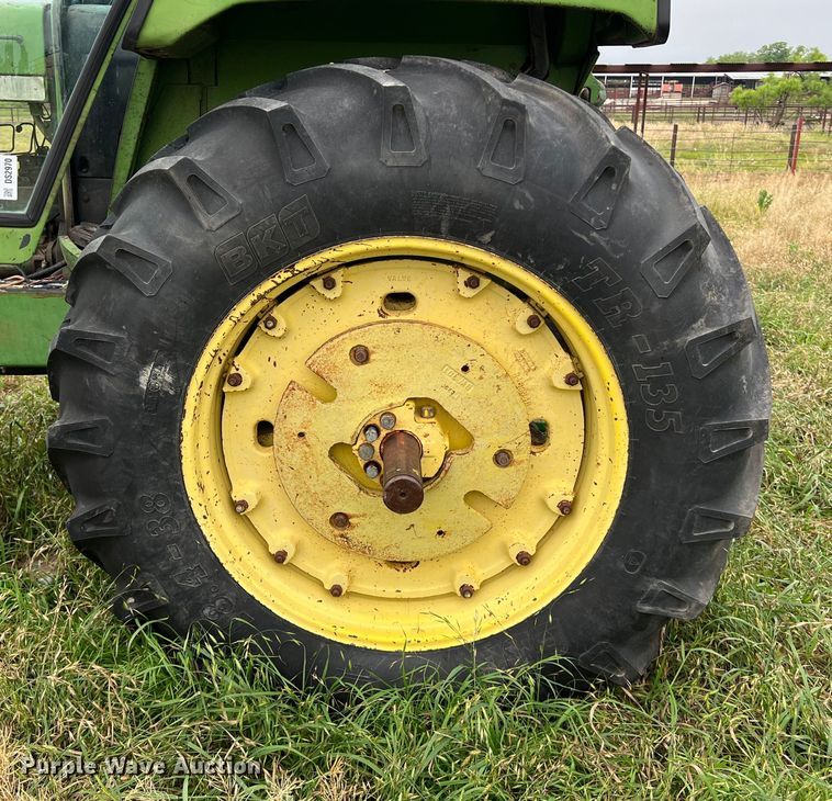 image for item DS2970 John Deere 4430 tractor