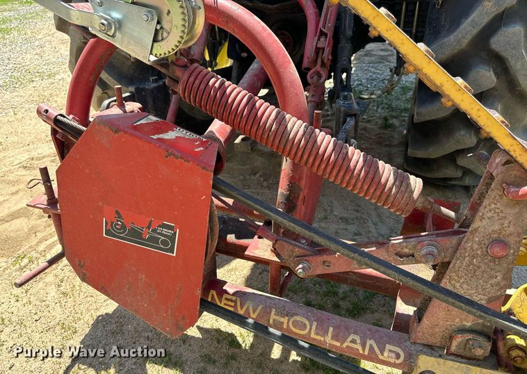 image for item EH6702 2004 John Deere 5203 tractor