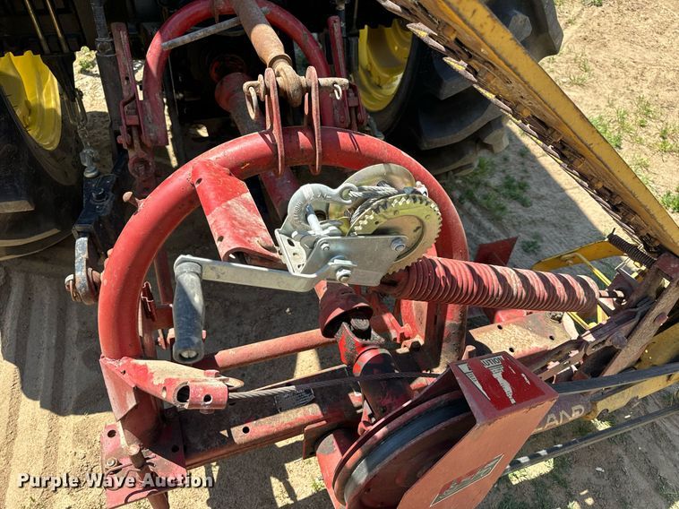 image for item EH6702 2004 John Deere 5203 tractor