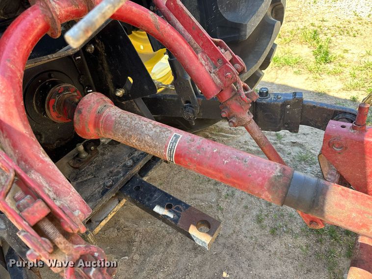 image for item EH6702 2004 John Deere 5203 tractor