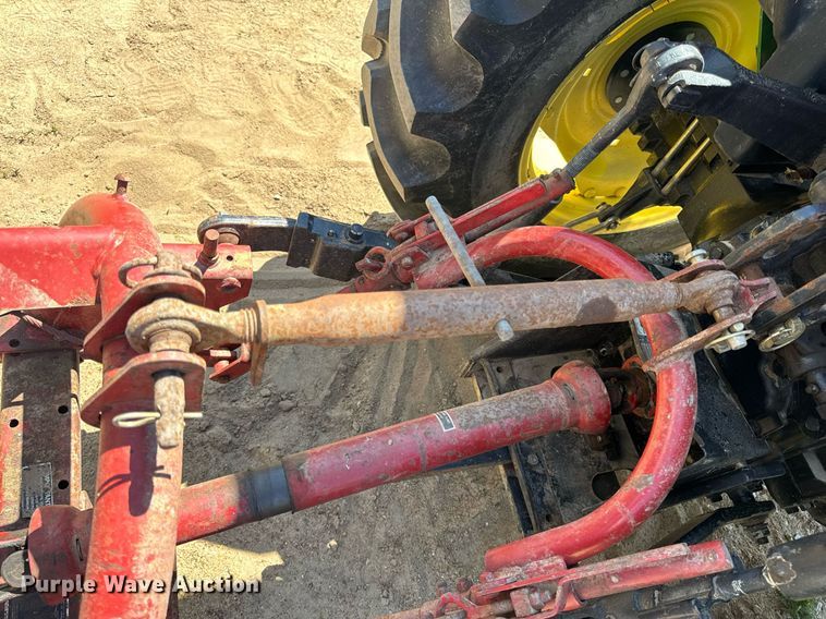 image for item EH6702 2004 John Deere 5203 tractor