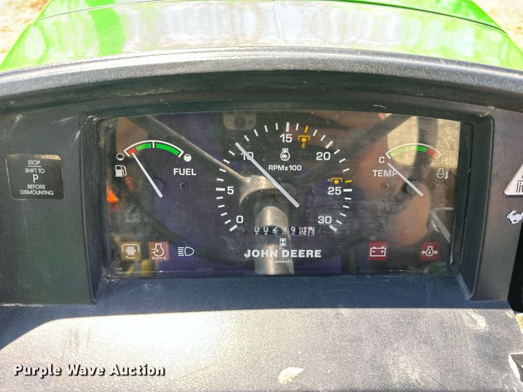 image for item EH6702 2004 John Deere 5203 tractor