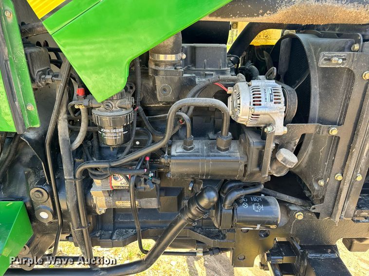 image for item EH6702 2004 John Deere 5203 tractor