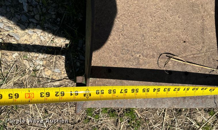 image for item EH6703 1981 John Deere 2640 tractor