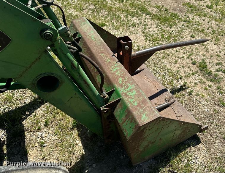 image for item EH6703 1981 John Deere 2640 tractor