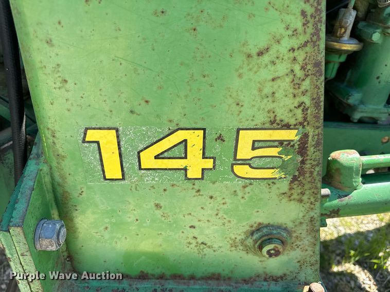 image for item EH6703 1981 John Deere 2640 tractor