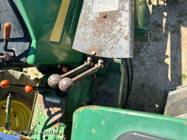 image for item EH6703 1981 John Deere 2640 tractor