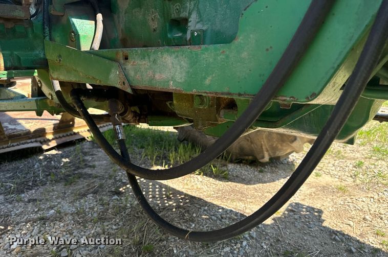 image for item EH6703 1981 John Deere 2640 tractor