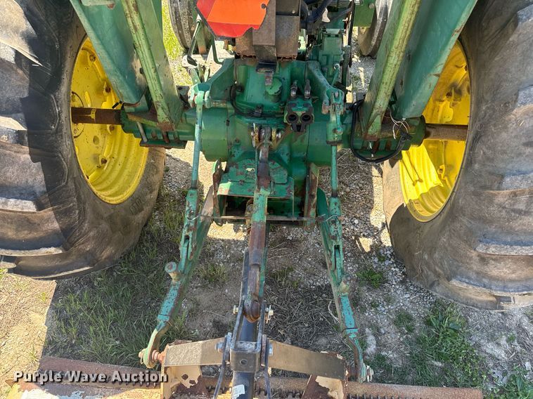 image for item EH6703 1981 John Deere 2640 tractor