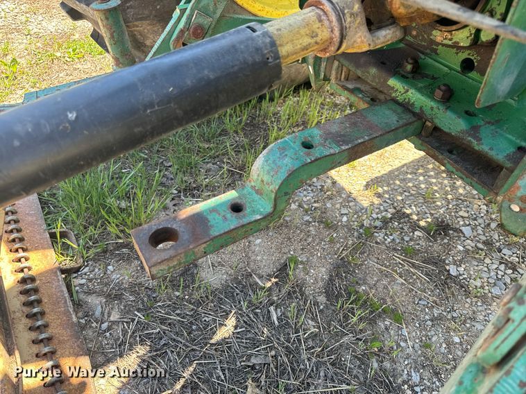 image for item EH6703 1981 John Deere 2640 tractor