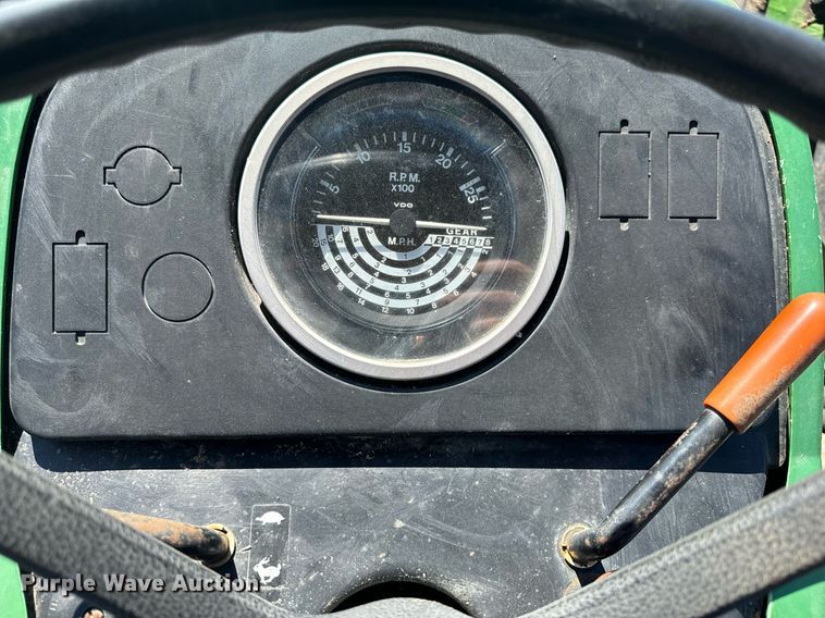 image for item EH6703 1981 John Deere 2640 tractor