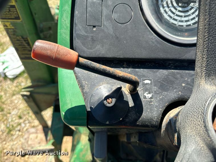 image for item EH6703 1981 John Deere 2640 tractor