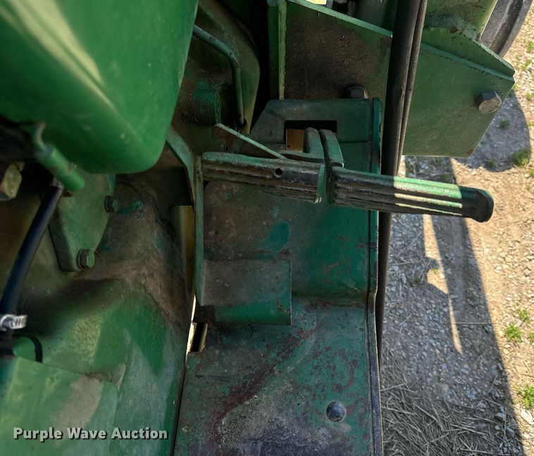 image for item EH6703 1981 John Deere 2640 tractor