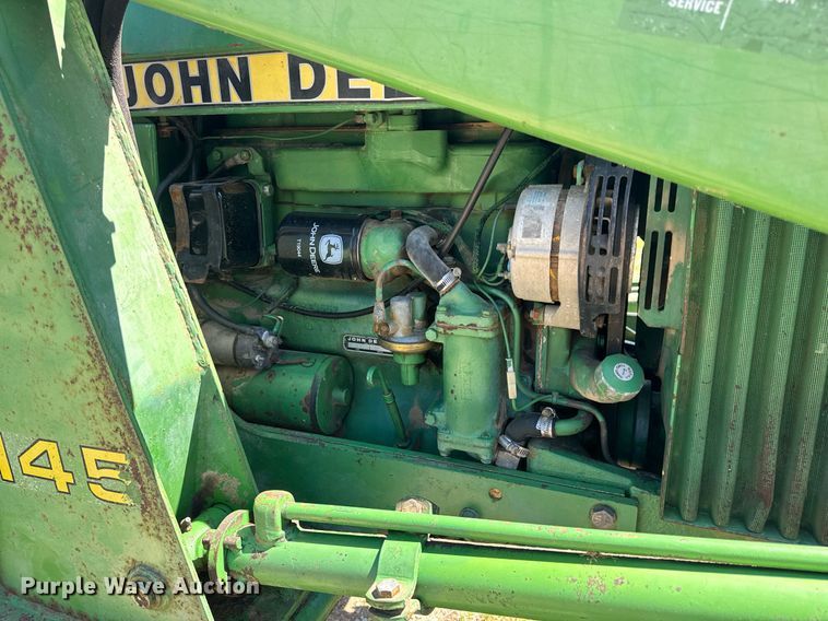 image for item EH6703 1981 John Deere 2640 tractor