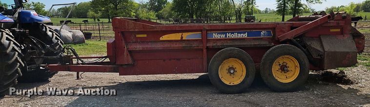 image for item EI3760 New Holland 195 manure spreader