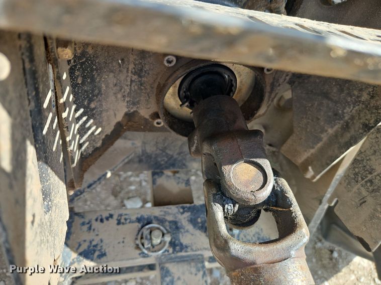 image for item EI3760 New Holland 195 manure spreader